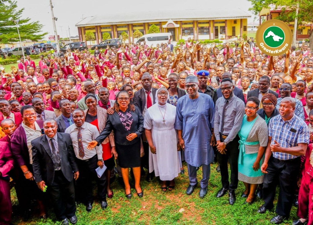 Kwara Governor Celebrates Academic Achievements at Eucharistic College